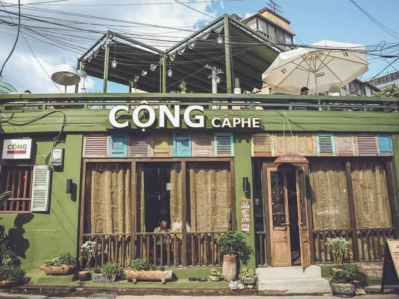 Một trong những nơi đã xây dựng thành công và tạo ra sự khác biệt chính là chuỗi Cộng Cà phê