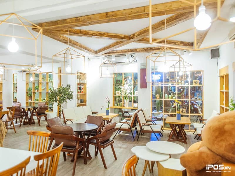 Sắp xếp, trang trí nội thất quán cũng phải hợp phong thủy