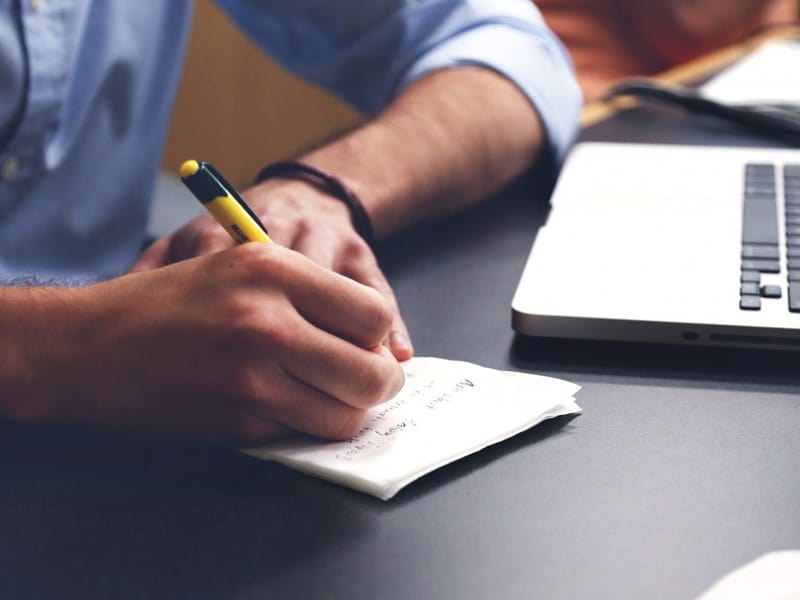 Nghiên cứu và phân tích thị trường