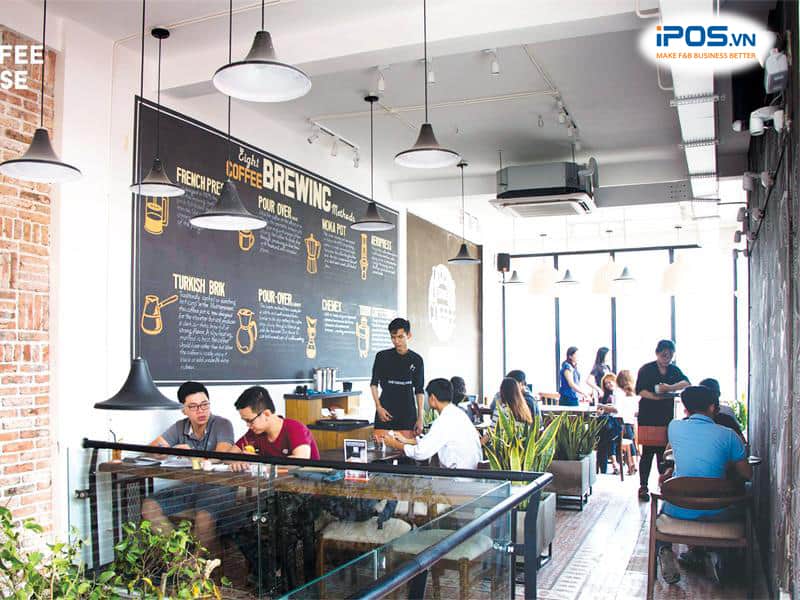 hiểu khách hàng để marketing quán cafe đúng cách