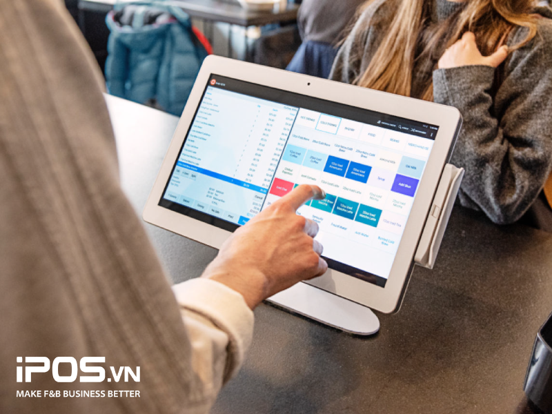 Vệ sinh các thiết bị công nghệ trong nhà hàng thường xuyên giúp nâng cao tuổi thọ và cải thiện hoạt động kinh doanh