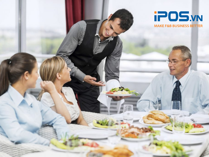 Nhân viên phục vụ trong nhà hàng có thể làm việc từ 4 - 8 giờ mỗi ngày 