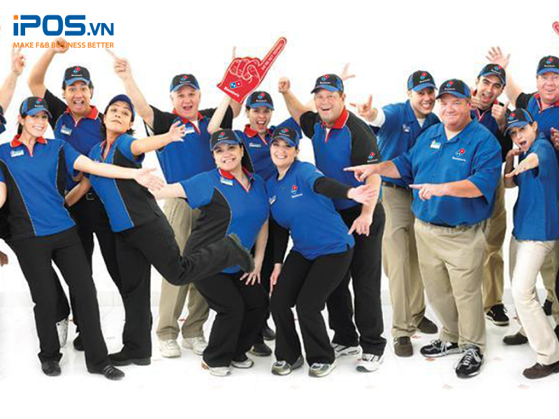 Nhân sự đóng vai trò rất lớn trong việc tạo ra sự khác biệt trong nhà hàng