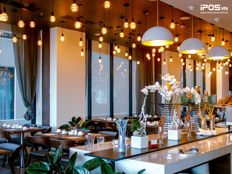 Mô hình này tốn nhiều chi phí nên thường hướng tới phân khúc khách cao cấp