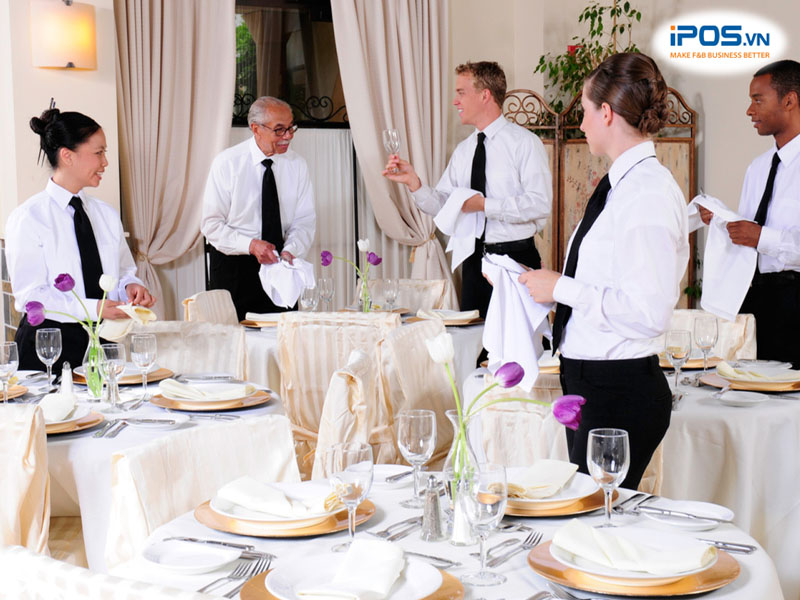 Nhà hàng cung cấp dịch vụ tốt sẽ khiến khách hàng hài lòng