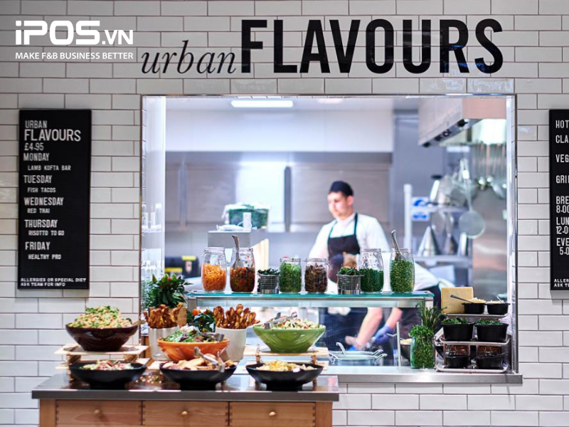 Vật tư hàng hóa và nguyên vật liệu trong kho nhà hàng có số lượng rất lớn