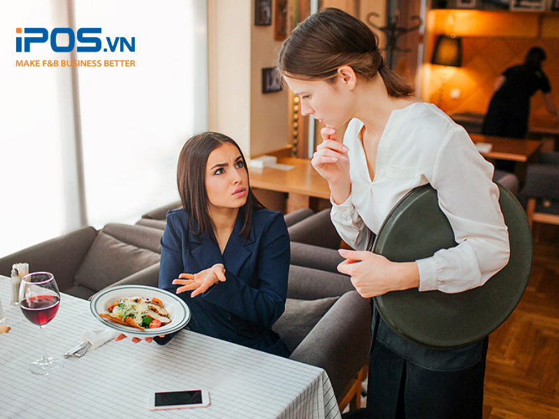 Khách hàng sẽ bực bội nếu không được hỗ trợ kịp thời 