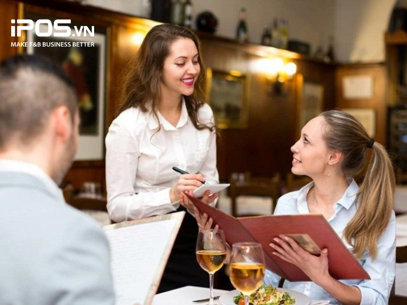 Hãy khảo sát chính khách hàng hiện tại để tìm ra “pain points” của tệp đối tượng mục tiêu