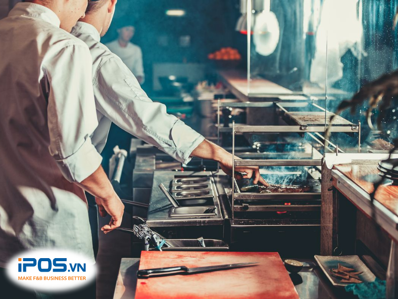 bếp chính nhà hàng