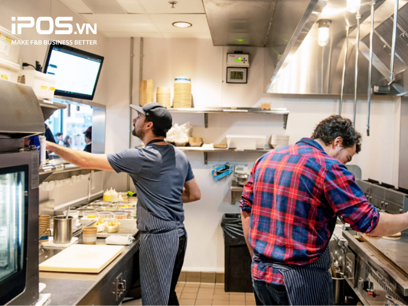 Tại bếp sẽ có hệ thống màn hình hiển thị thông tin đơn hàng