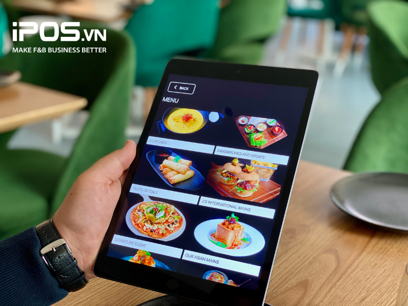 Menu điện tử có nhiều ưu điểm hơn so với menu giấy truyền thống
