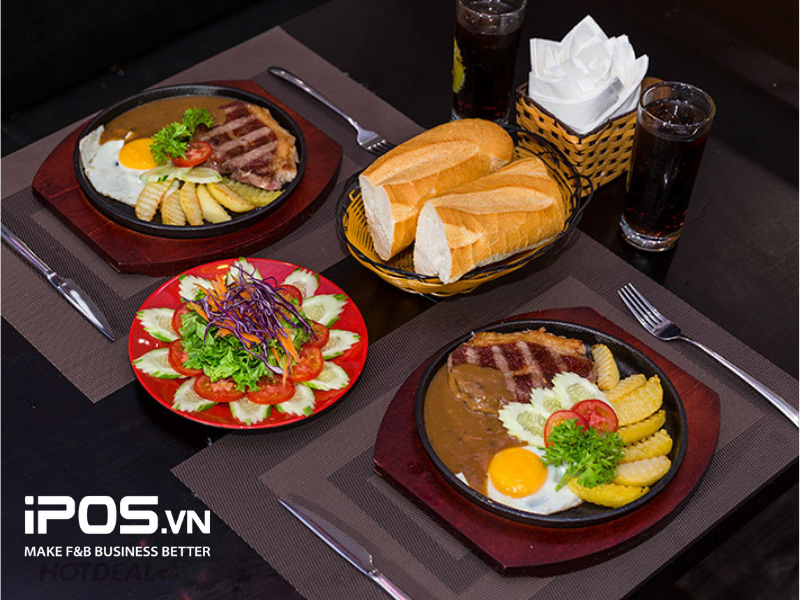 Món ăn trong thực đơn cần phù hợp với phong cách của nhà hàng