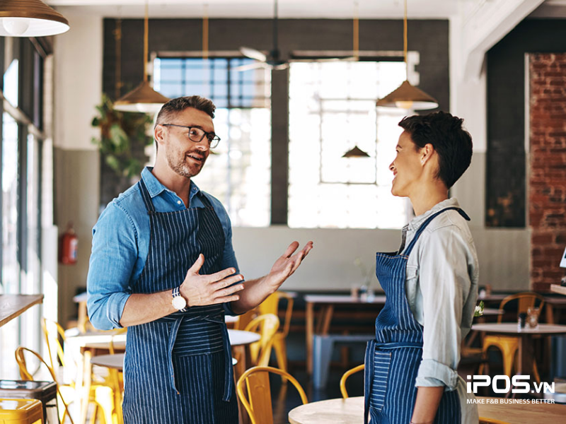 Mâu thuẫn trong nhà hàng