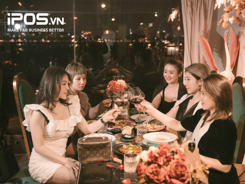 Giới trẻ là đối tượng chủ yếu của nhà hàng Bistro