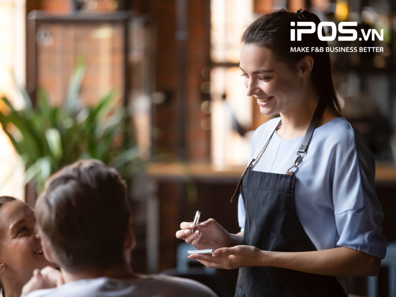 Hãy cố gắng nâng cao chất lượng dịch vụ để nhận được tiền tip chứ không nên “đòi hỏi” khách hàng 