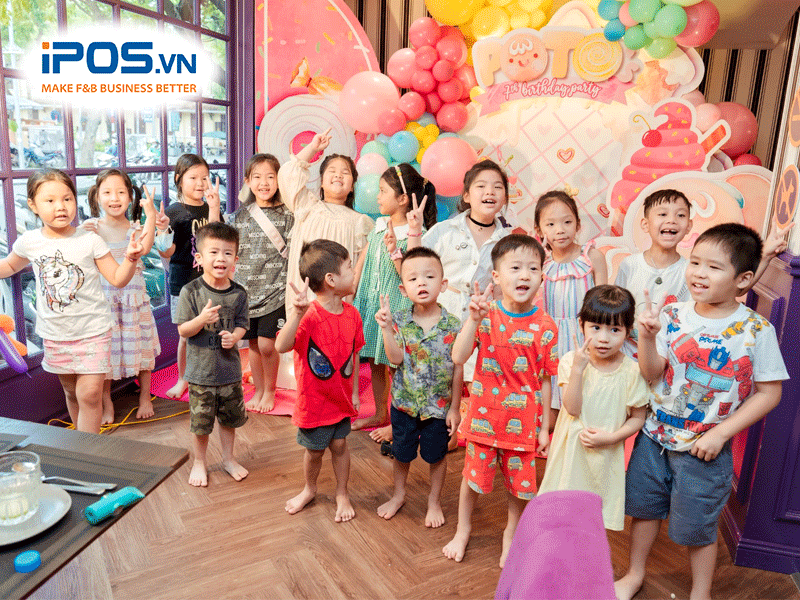 quán cafe có khu vui chơi cho trẻ em