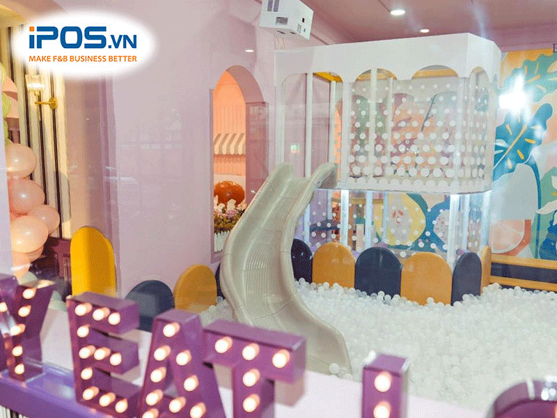 quán cafe có khu vui chơi cho trẻ em