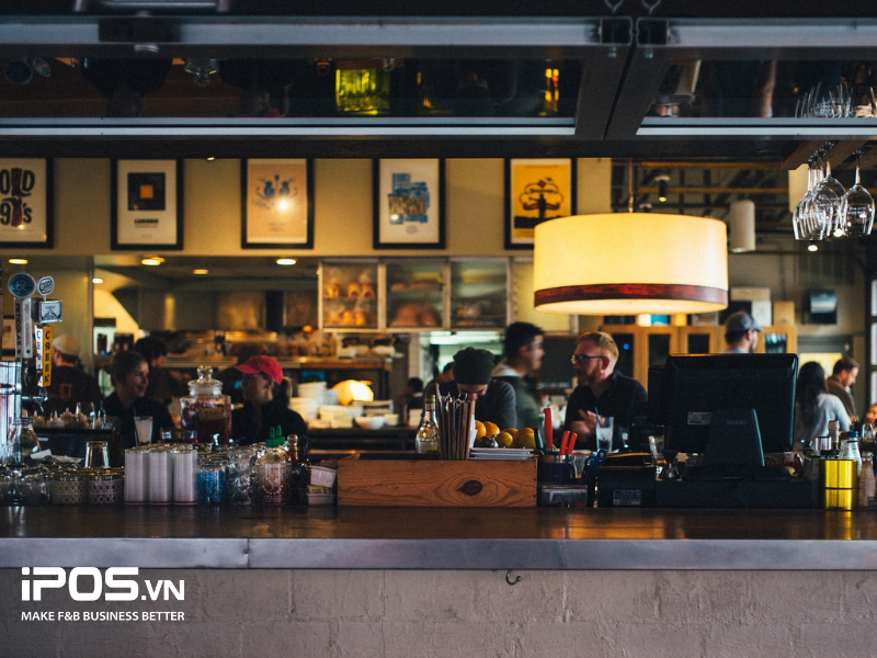 thuế dịch vụ ăn uống