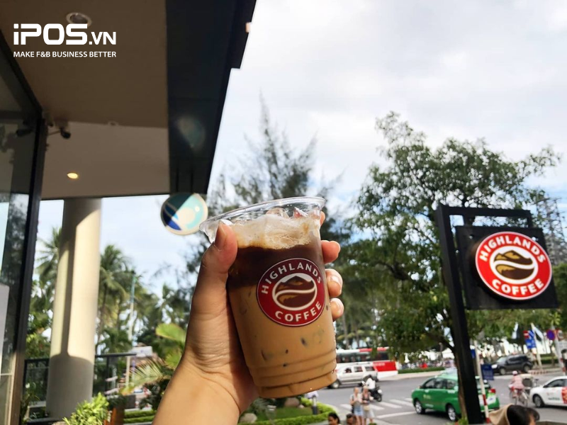 Highlands Coffee đổi logo