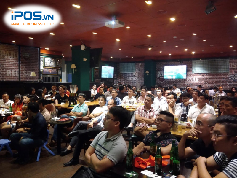 quan-cafe-bong-da-ha-noi-6