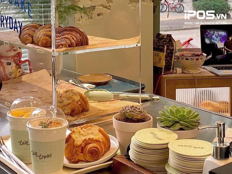 Review Two Trees Cafe