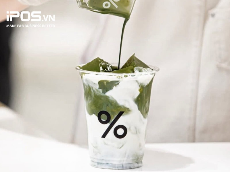 Matcha Latte tại % Arabica xứng đáng là một best seller của thương hiệu