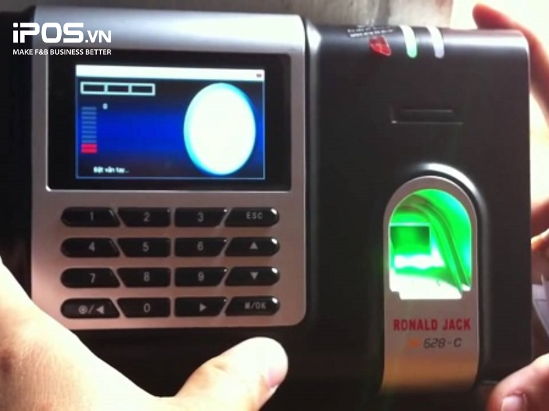 lỗi máy chấm công