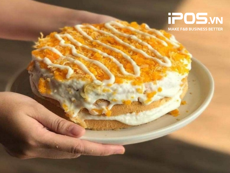 Bông lan trứng muối keto là loại bánh ăn kiêng đang được nhiều người săn lùng mua 