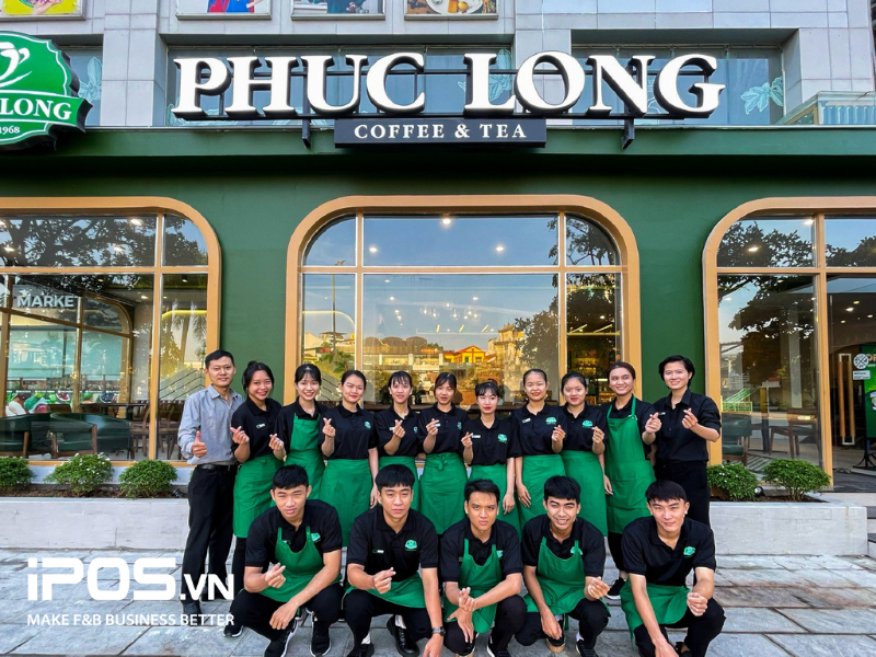 Nội quy nhân viên quán cafe yêu cầu đội ngũ phải mặc đồng phục của thương hiệu