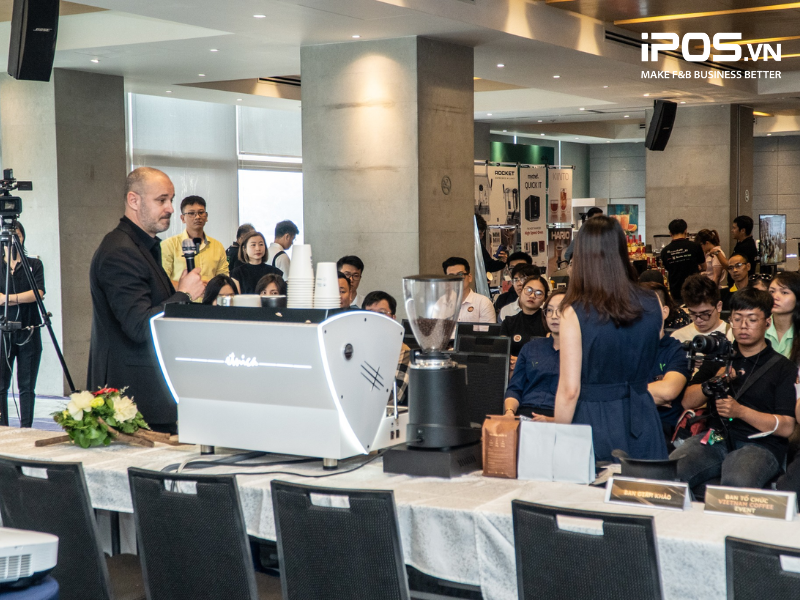 Review lớp học pha chế