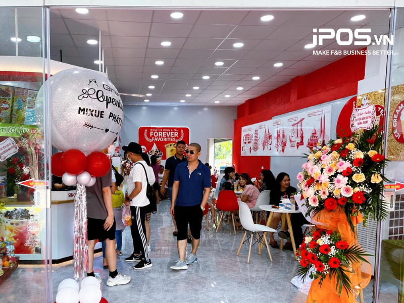 Mixue cán mốc 1000 cửa hàng