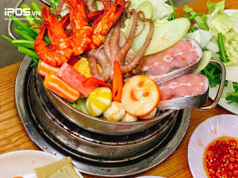 Quán lẩu mỗi ngày bán 500 nồi