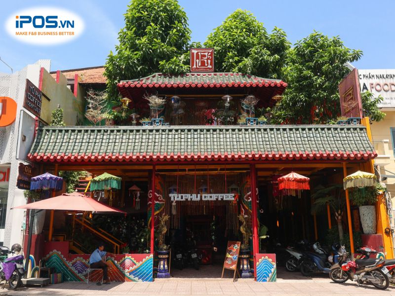 Tứ Phủ Coffee - Quán cà phê 15 tỷ lấy cảm hứng từ tín ngưỡng thờ Mẫu.