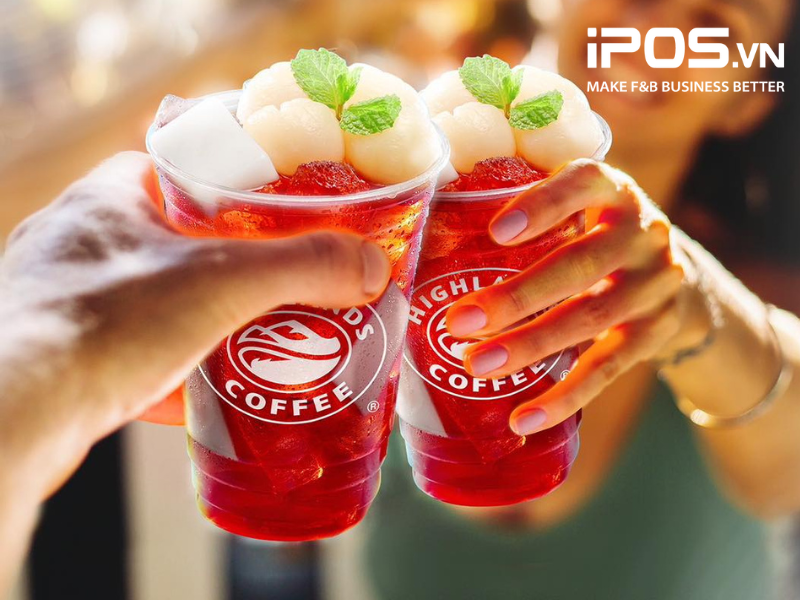 Trà Dưa hấu vải của Highlands Coffee đã tạo ra “trend” mới trên mạng xã hội