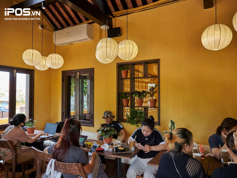 Nhờ đâu thị trường F&B Việt Nam 2023 vẫn một màu khởi sắc bất chấp suy thoái kinh tế?