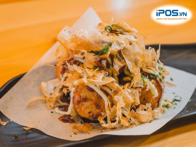  Ý tưởng kinh doanh đồ ăn vặt mùa đông: Bánh Takoyaki Nhật Bản
