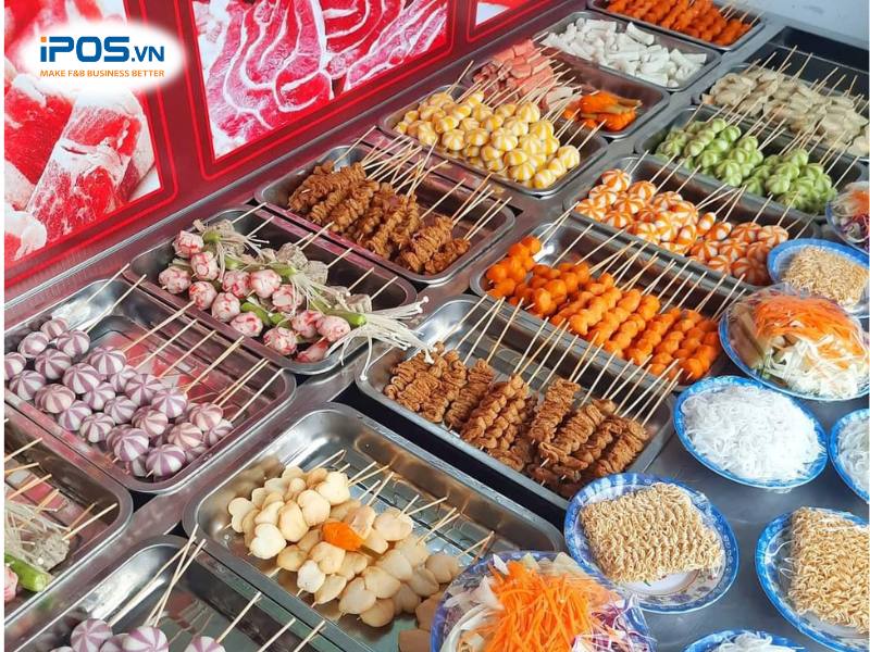 Buffet xiên que là một loại hình kinh doanh ẩm thực với mô hình tự phục vụ theo nhu cầu