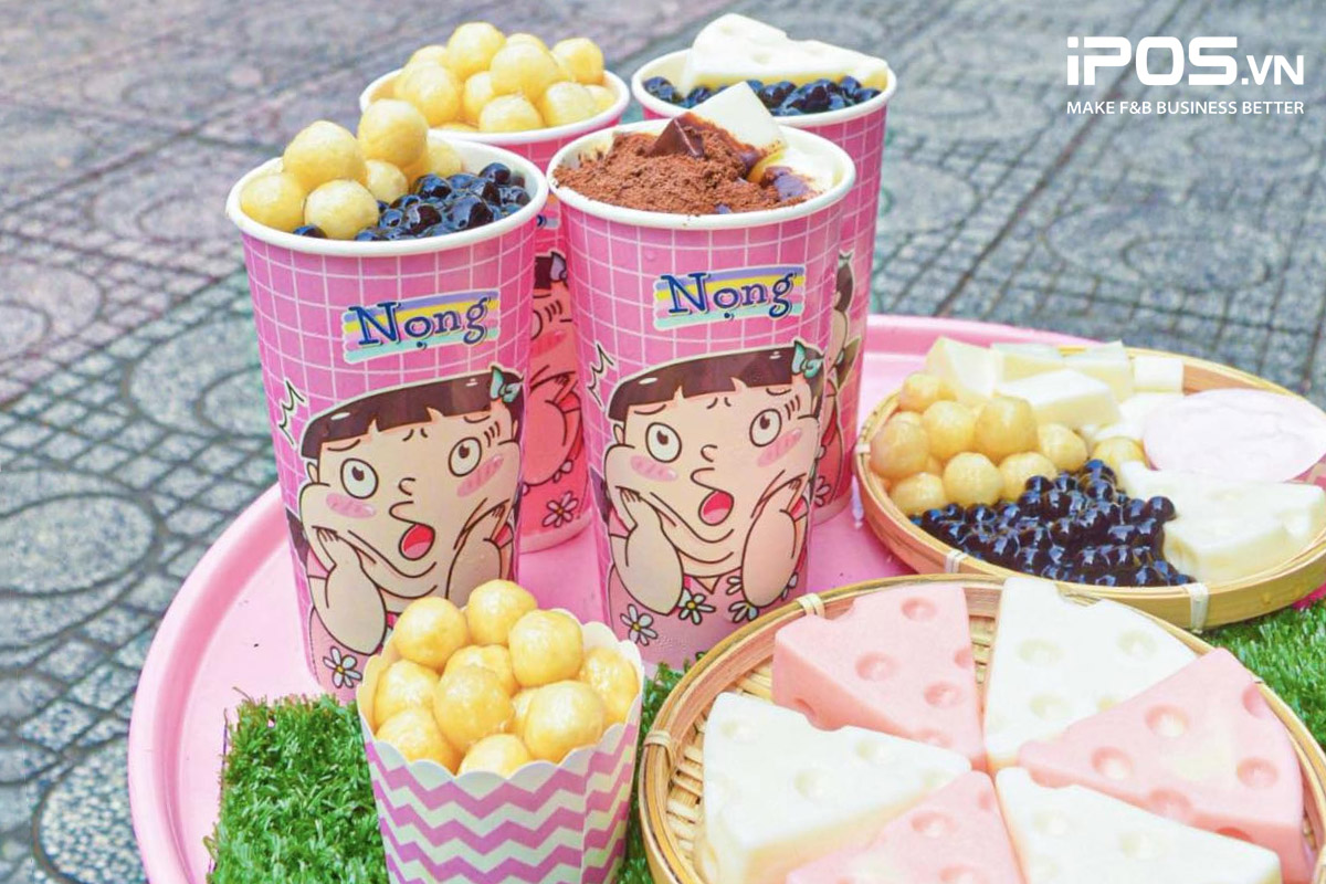 Nọng hấp dẫn khách hàng với menu được làm mới mỗi tháng và đa dạng topping khác nhau